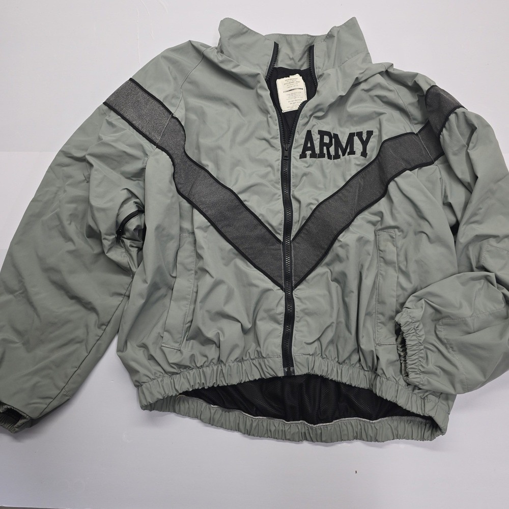US Army IPFU Training Jacket Grey Reflective Medium Short 8415-01-465-4821